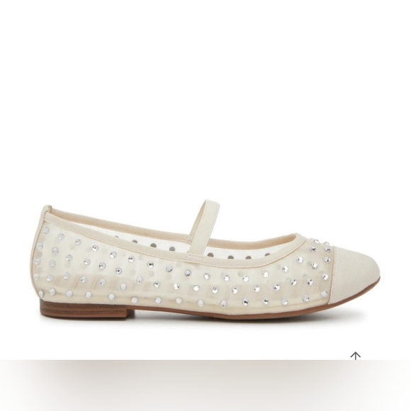 Kelly and Katie Sienna Flats Size 8 Nude - Picture 3 of 5